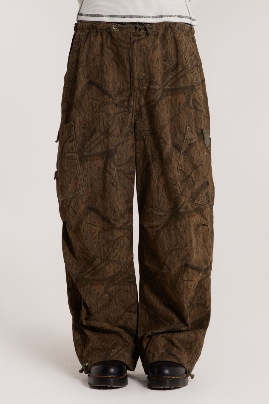 Men Jaded London Parachute Pants | Forest Camo Parachute Pants